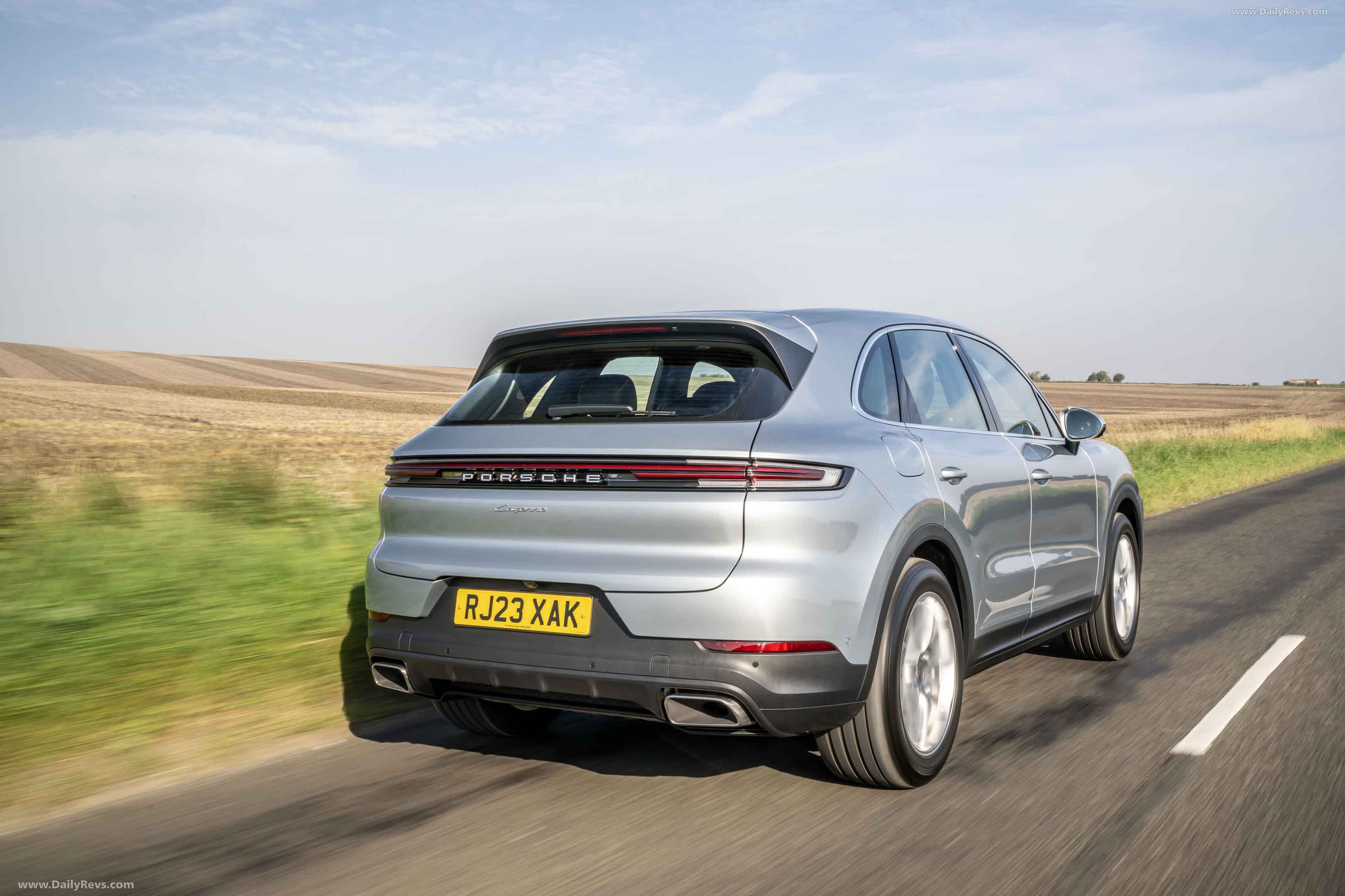 2024 Porsche Cayenne UK Version Stunning HD Photos, Videos, Specs