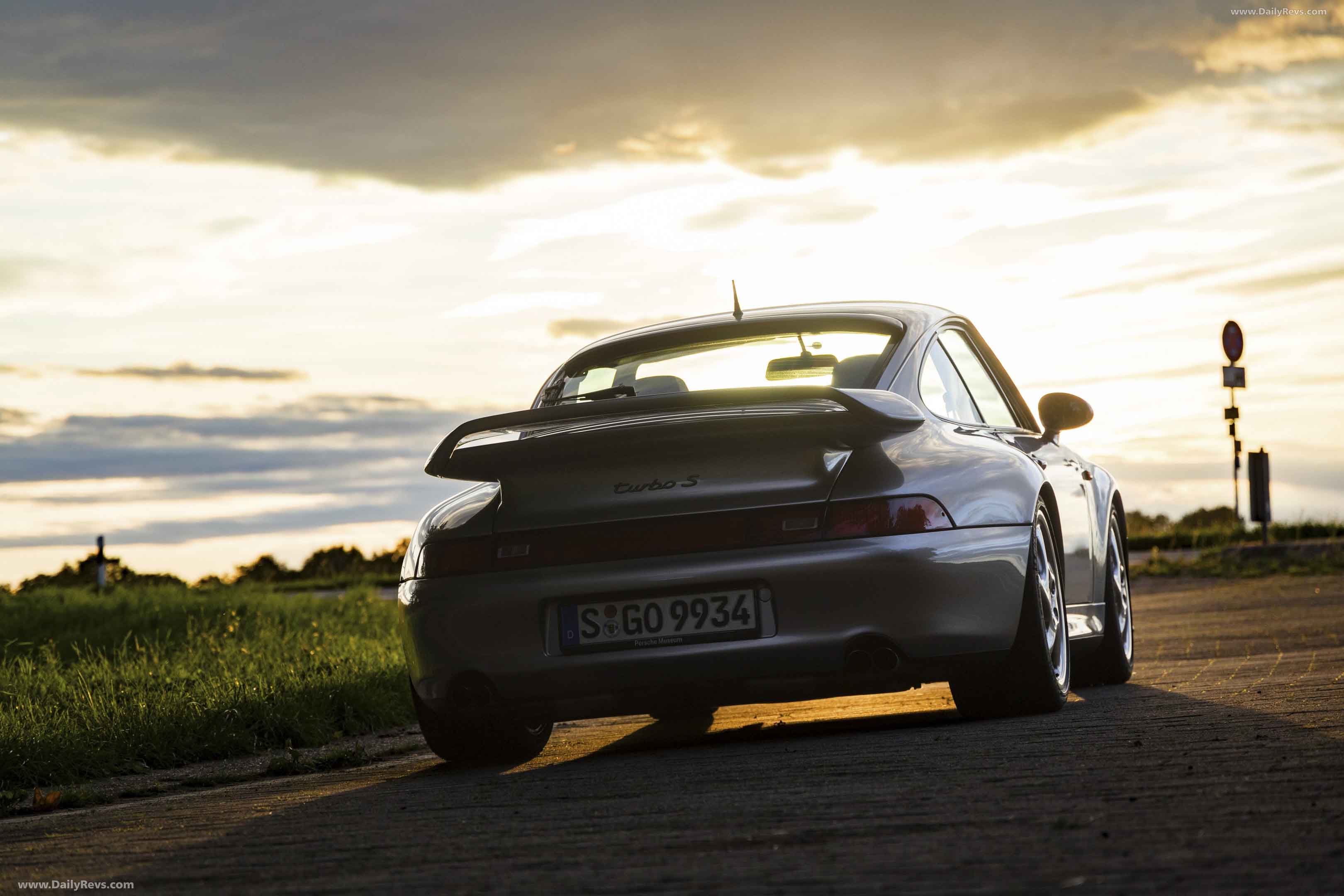 Image for 1998 Porsche 911 Turbo S Type 993 - Exteriors, Interiors and Details