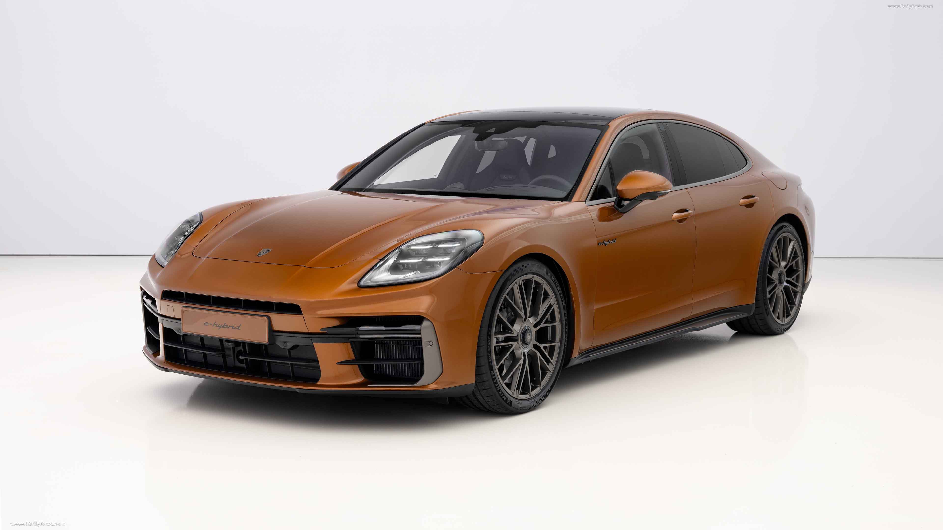 2024 Porsche Panamera Stunning HD Photos, Videos, Specs, Features