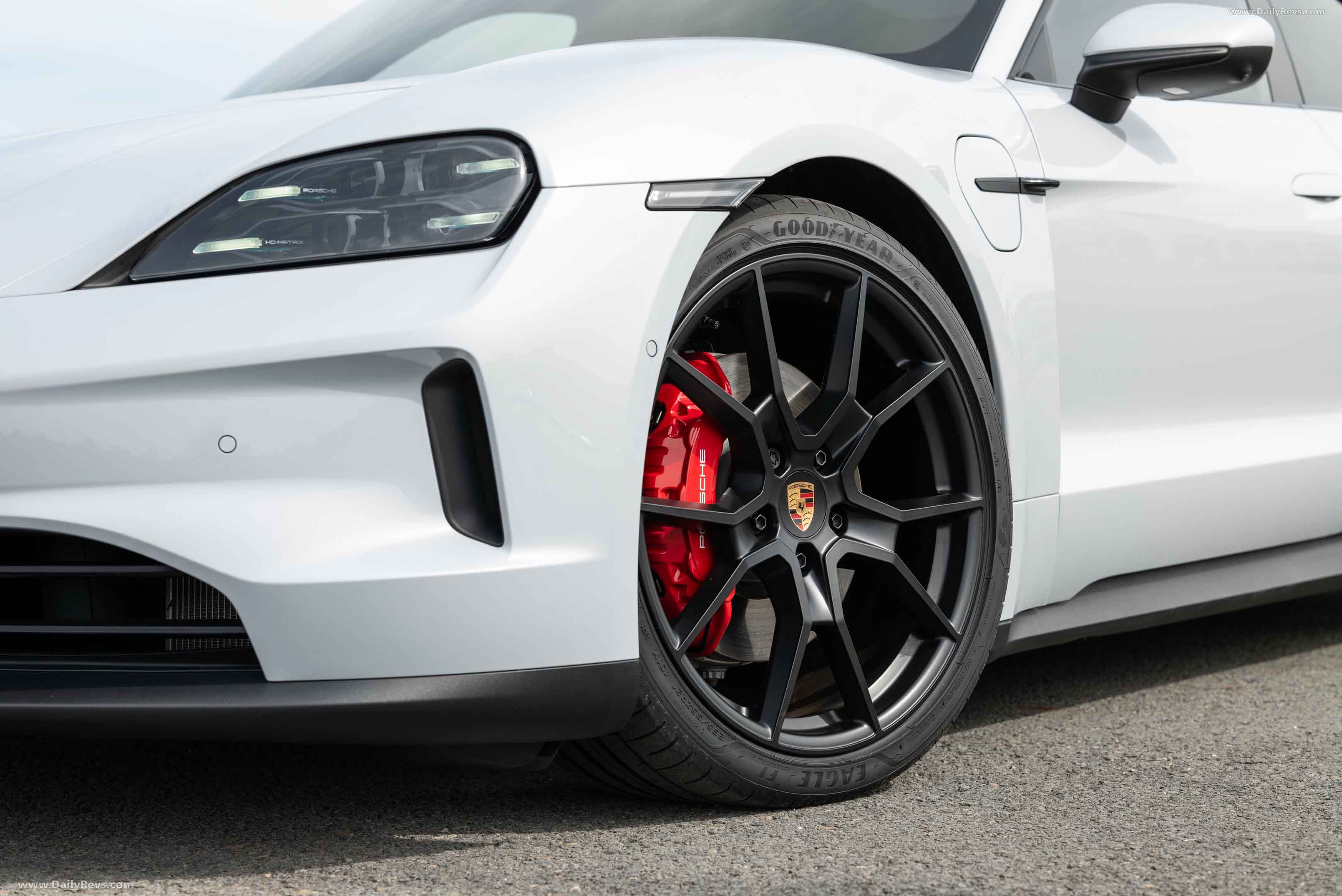 2025 Porsche Taycan 4S Stunning HD Photos, Videos, Specs, Features