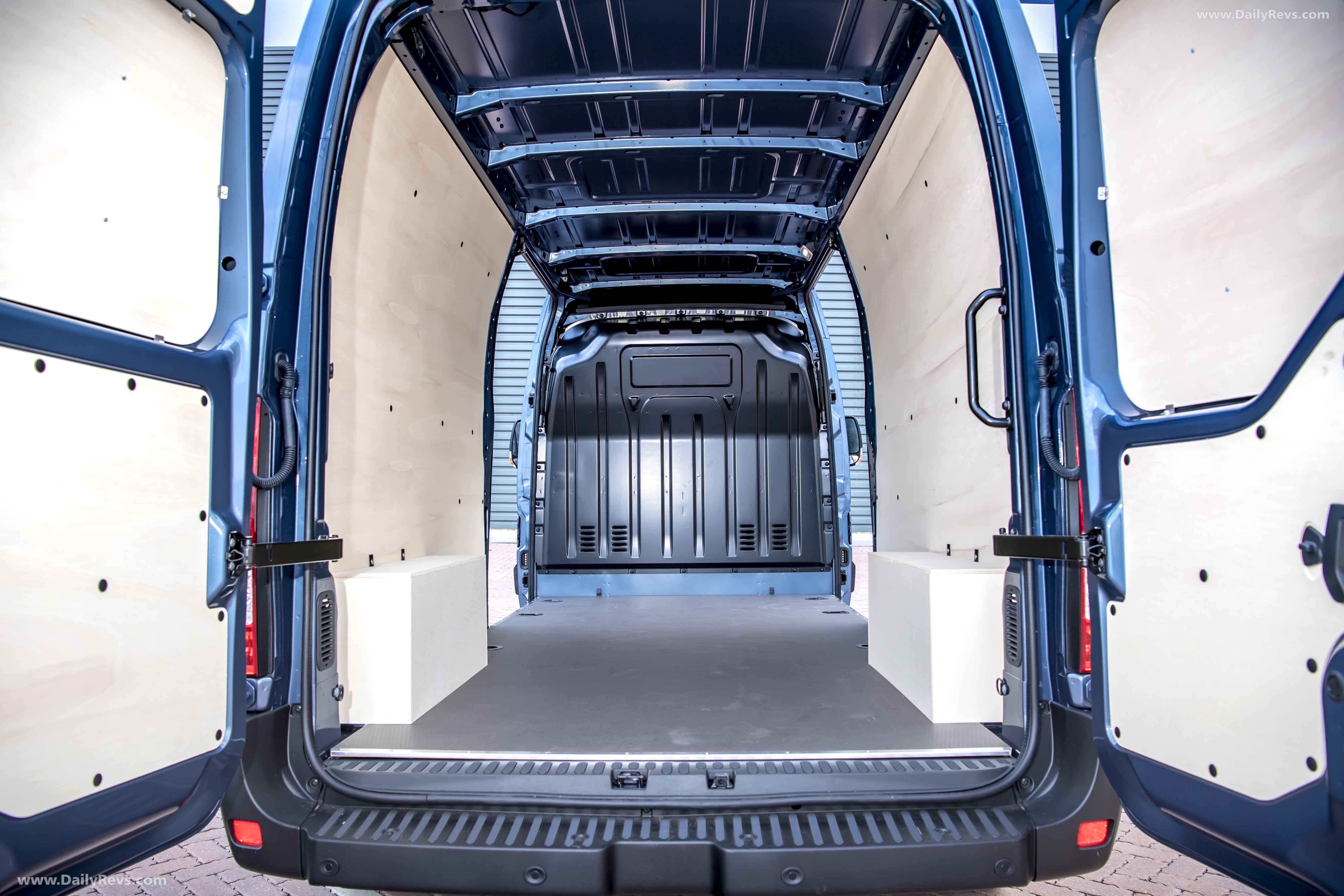 Image for 2019 Renault Master UK Version - Exteriors, Interiors and Details