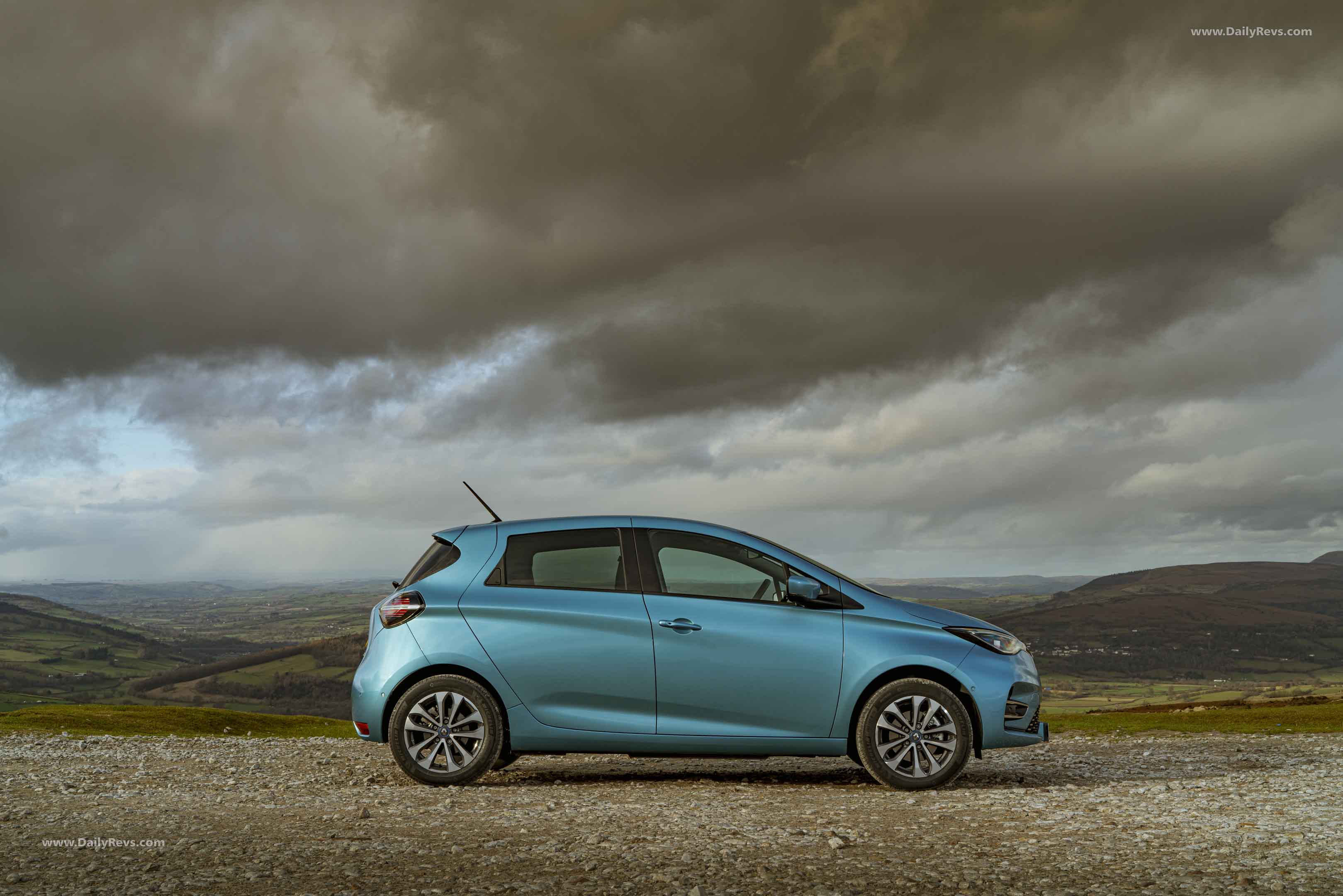 Image for 2020 Renault Zoe UK - Exteriors, Interiors and Details