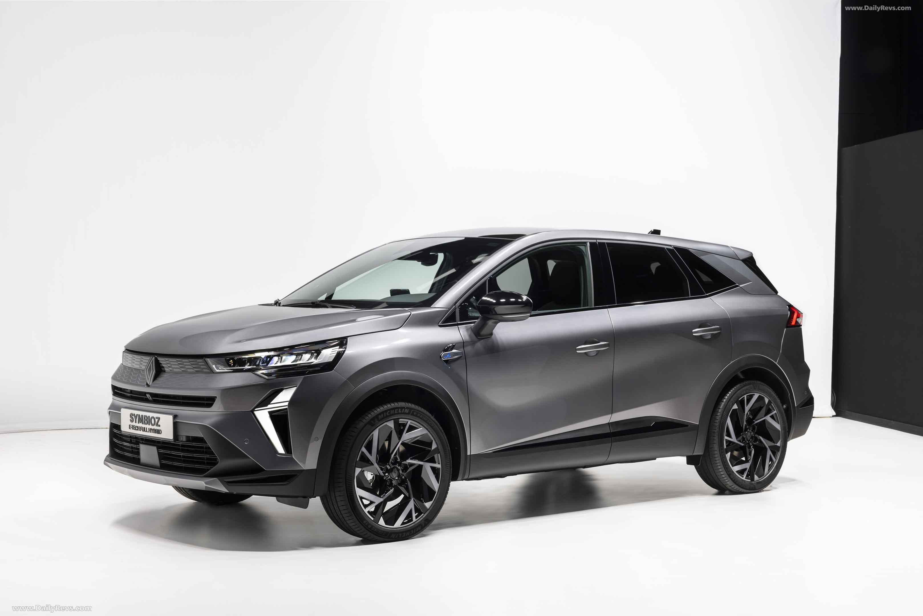 2025 Renault Symbioz E Tech Esprit Alpine Stunning HD Photos Videos 