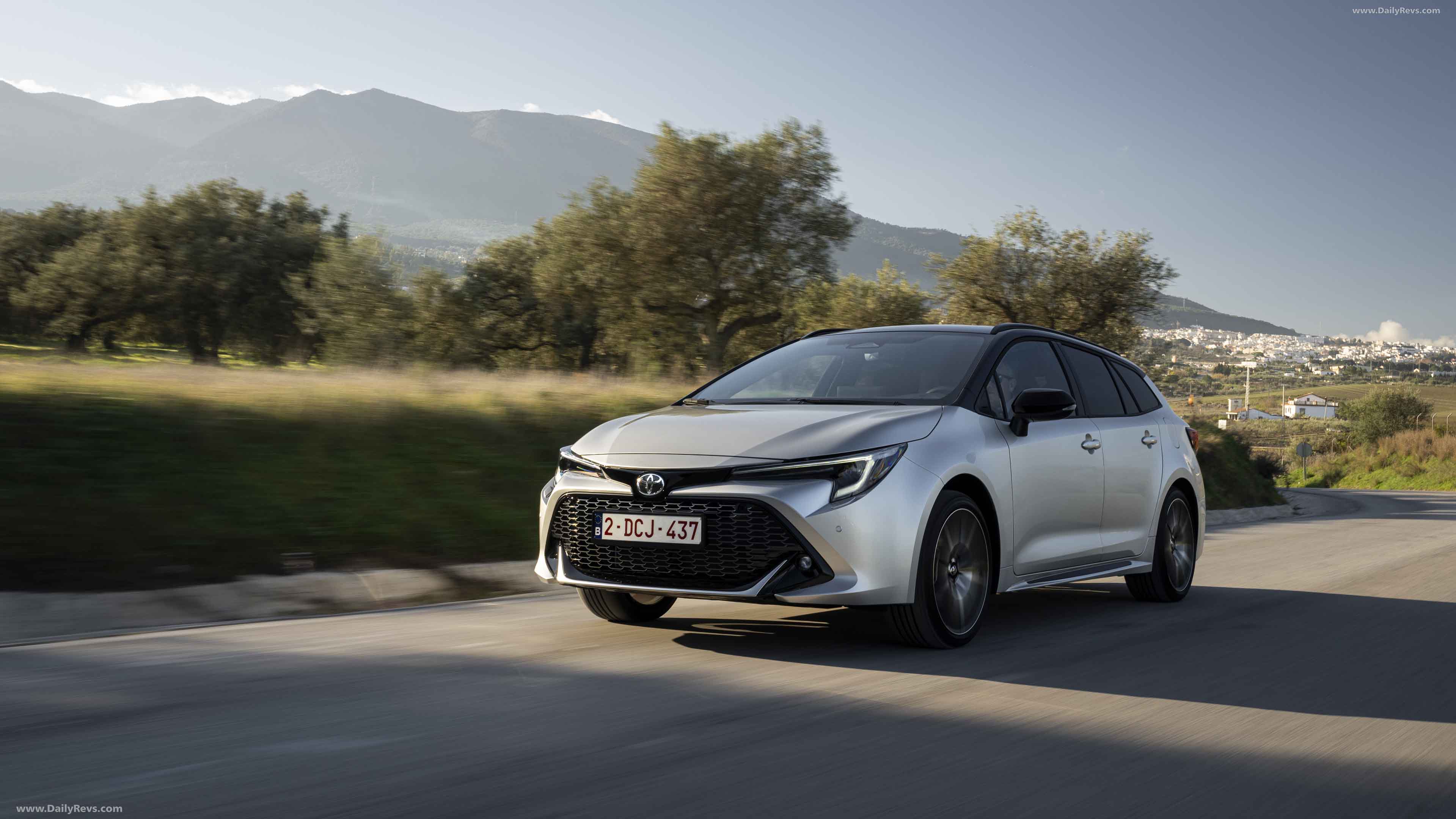 Image for 2023 Toyota Corolla Touring Sports European Version - Exteriors, Interiors and Details