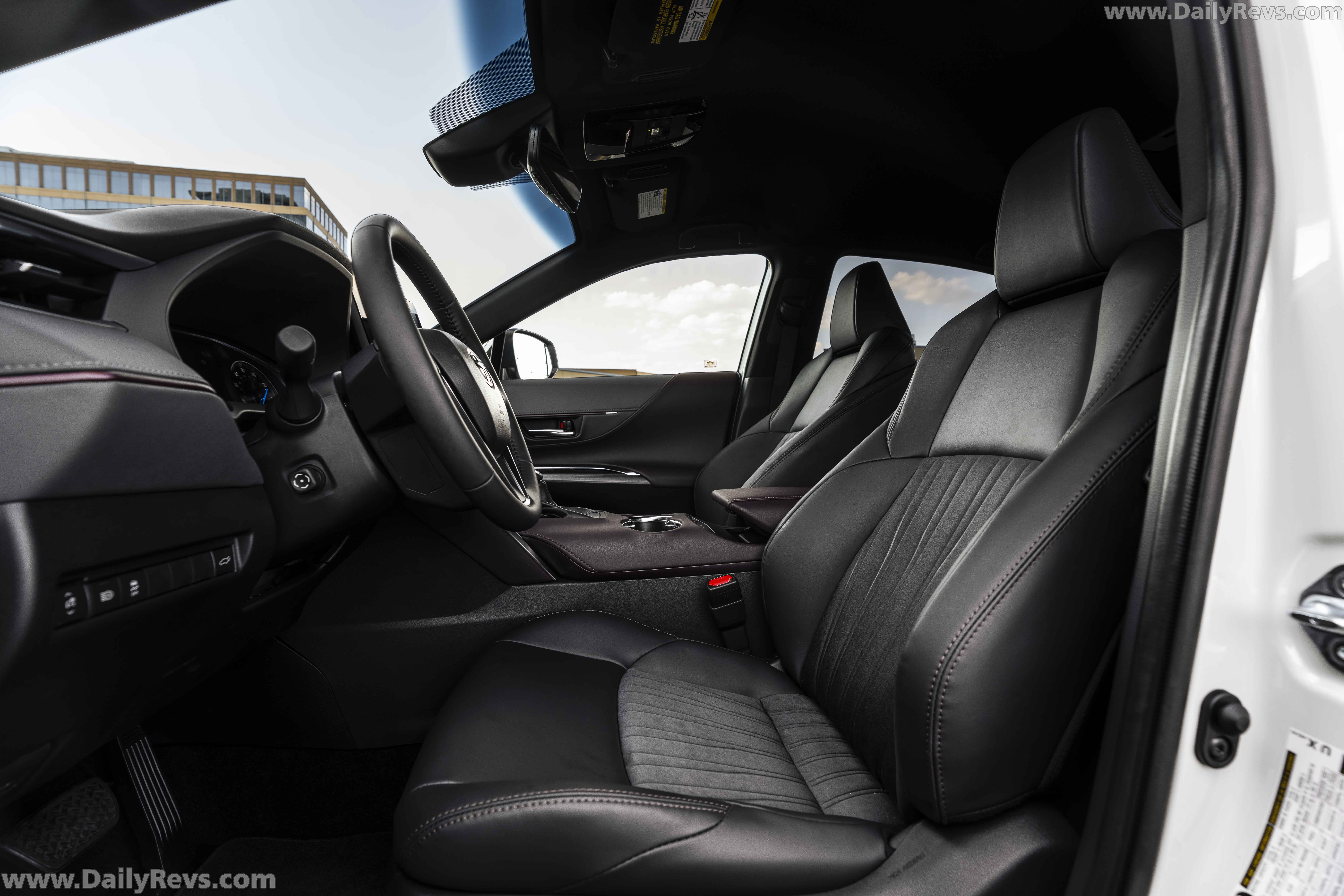 Image for 2021 Toyota Venza XLE - Exteriors, Interiors and Details