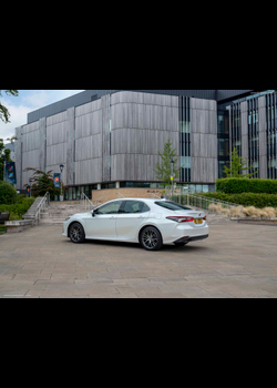 Image for 2021 Toyota Camry Excel UK Version - Exteriors, Interiors and Details