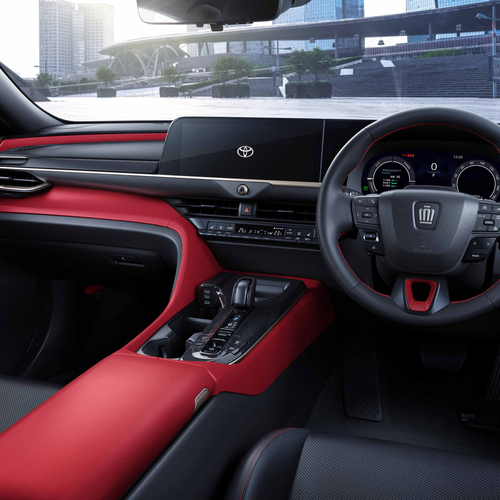 2024 Toyota Crown Sport PHEV Stunning HD Photos, Videos, Specs