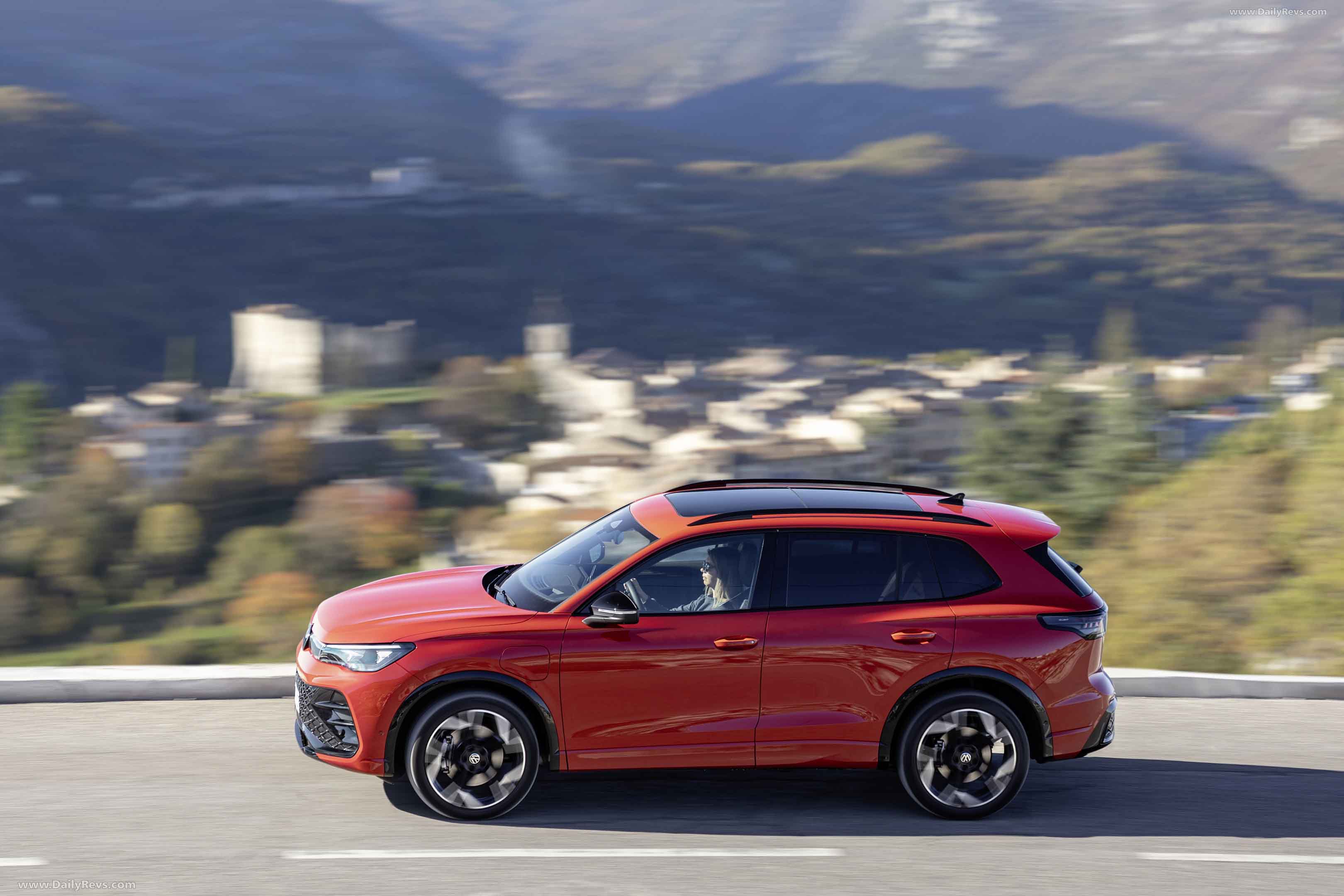2024 Volkswagen Tiguan ehybrid Stunning HD Photos, Videos, Specs